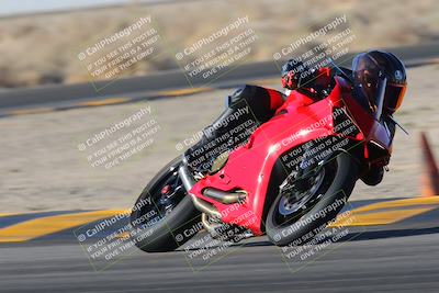 media/Dec-18-2022-SoCal Trackdays (Sun) [[8099a50955]]/Turn 4 (1pm)/